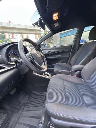 TOYOTA-YARIS-2020