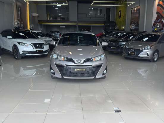TOYOTA-YARIS-2020