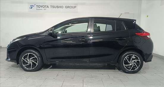TOYOTA-YARIS-2023