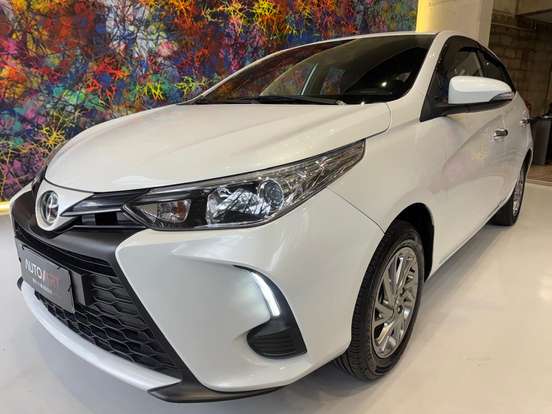 TOYOTA-YARIS-1.5 16V FLEX XS MULTIDRIVE TOYOTA-YARIS-2023