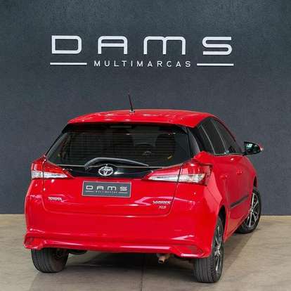 TOYOTA-YARIS-2018