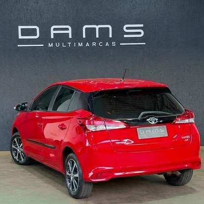 TOYOTA-YARIS-2018