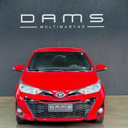 TOYOTA-YARIS-2018