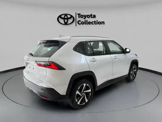 TOYOTA-YARIS CROSS-2026