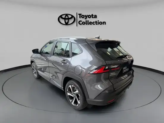 TOYOTA-YARIS CROSS-2026