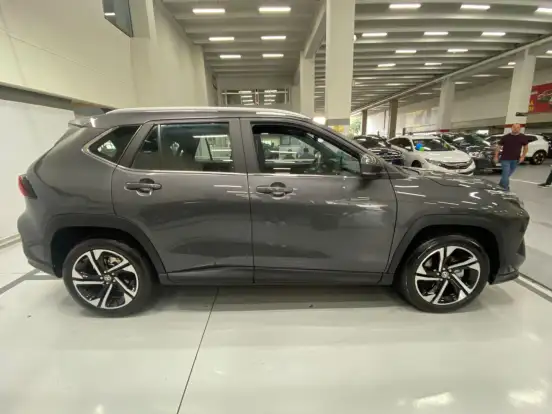 TOYOTA-YARIS CROSS-2026