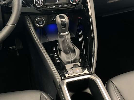 TOYOTA-YARIS CROSS-2026