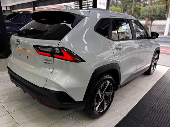 TOYOTA-YARIS CROSS-2026