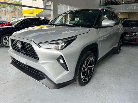 TOYOTA-YARIS CROSS-2026