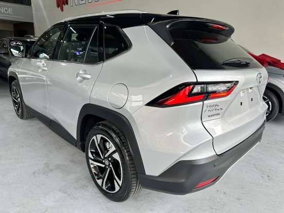 TOYOTA-YARIS CROSS-2026
