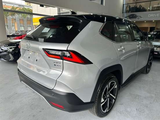 TOYOTA-YARIS CROSS-1.5 VVT-I HYBRID FLEX XRX CVT TOYOTA-YARIS CROSS-2026