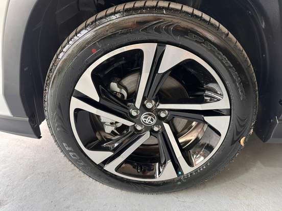 TOYOTA-YARIS CROSS-2026
