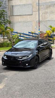 TOYOTA-COROLLA-2025