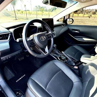 TOYOTA-COROLLA-2024