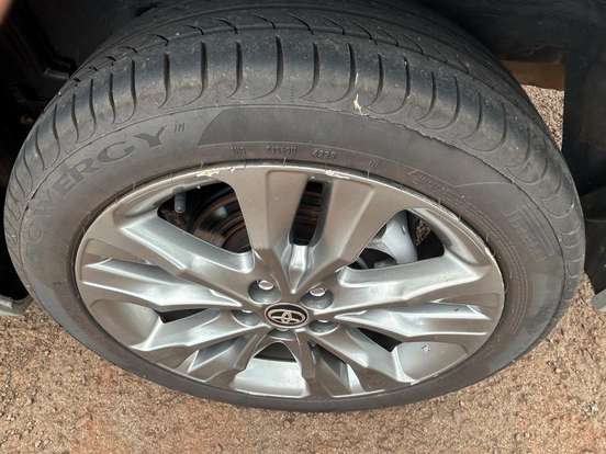 TOYOTA-COROLLA-2018