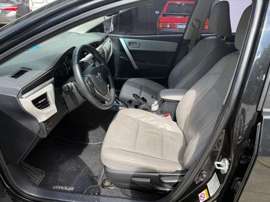 TOYOTA-COROLLA-2015