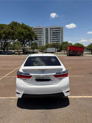 TOYOTA-COROLLA-2018