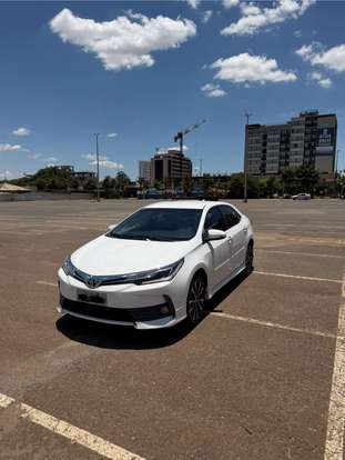 TOYOTA-COROLLA-2018