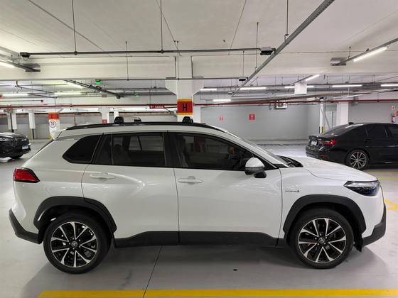 TOYOTA COROLLA CROSS 1.8 VVT-I HYBRID FLEX XRX CVT