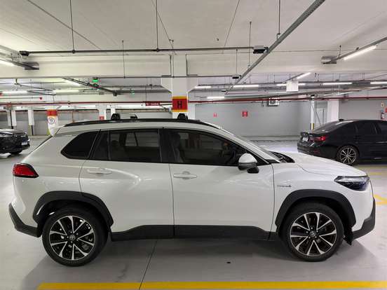TOYOTA-COROLLA CROSS-2022