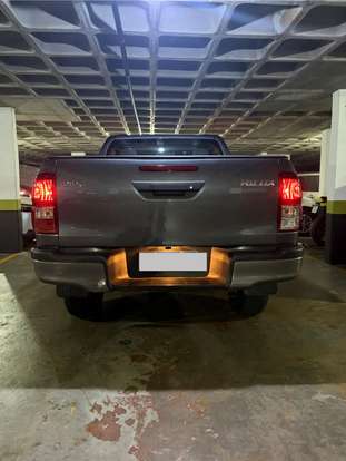 TOYOTA-HILUX-2025
