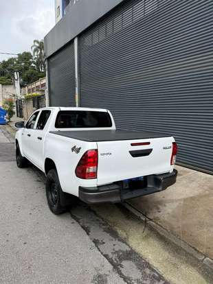 TOYOTA-HILUX-2.8 D-4D TURBO DIESEL CD POWER PACK 4X4 MANUAL TOYOTA-HILUX-2020
