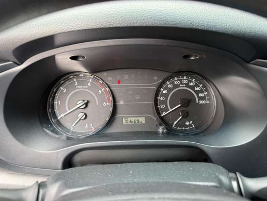 TOYOTA-HILUX-2020