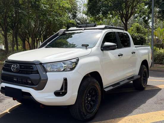 TOYOTA-HILUX-2.8 D-4D TURBO DIESEL CD POWER PACK 4X4 MANUAL TOYOTA-HILUX-2023