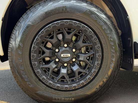 TOYOTA-HILUX-2.8 D-4D TURBO DIESEL CD POWER PACK 4X4 MANUAL TOYOTA-HILUX-2023
