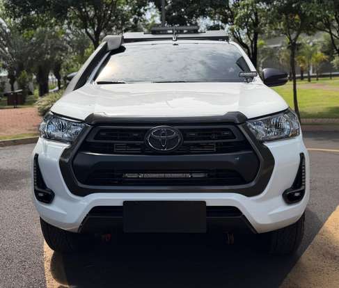 TOYOTA-HILUX-2.8 D-4D TURBO DIESEL CD POWER PACK 4X4 MANUAL TOYOTA-HILUX-2023