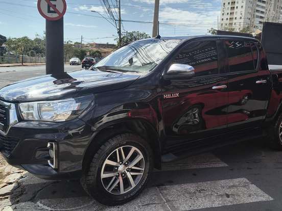 TOYOTA-HILUX-2.8 SRV 4X4 CD 16V DIESEL 4P AUTOMÁTICO TOYOTA-HILUX-2019