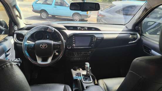 TOYOTA-HILUX-2.8 SRV 4X4 CD 16V DIESEL 4P AUTOMÁTICO TOYOTA-HILUX-2019