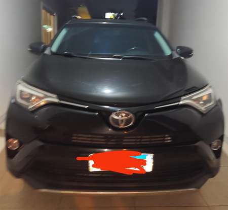 TOYOTA-RAV4-2018