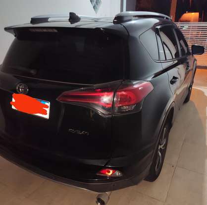 TOYOTA-RAV4-2018