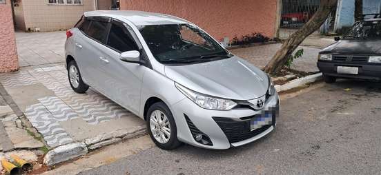 TOYOTA-YARIS-2018
