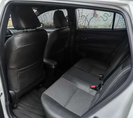 TOYOTA-YARIS-2022