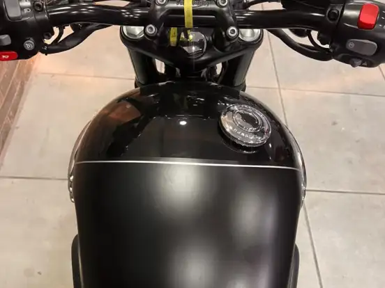 TRIUMPH-BONNEVILLE T120 BLACK 1200 TRIUMPH-BONNEVILLE T120 BLACK 1200-2023