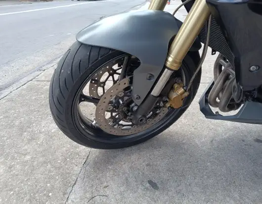 TRIUMPH-STREET TRIPLE 675 ABS-2015