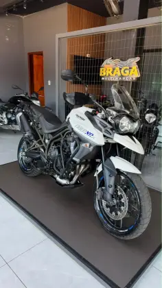 TRIUMPH TIGER 800 XRX 