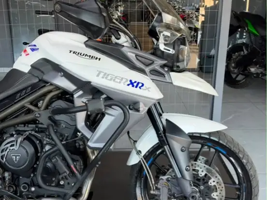TRIUMPH-TIGER 800 XRX TRIUMPH-TIGER 800 XRX-2015