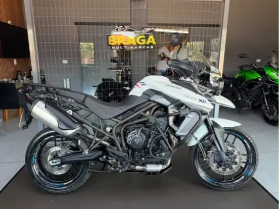 TRIUMPH-TIGER 800 XRX TRIUMPH-TIGER 800 XRX-2015
