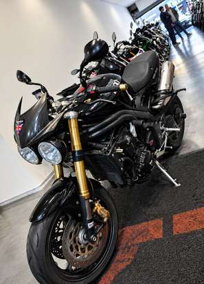 TRIUMPH-SPEED TRIPLE 1050i TRIUMPH-SPEED TRIPLE 1050i-2006