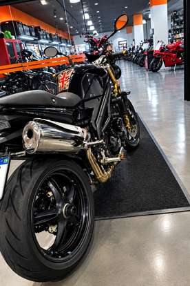 TRIUMPH-SPEED TRIPLE 1050i TRIUMPH-SPEED TRIPLE 1050i-2006