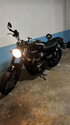 TRIUMPH-STREET SCRAMBLER-2018