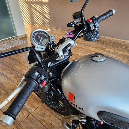 TRIUMPH-STREET TWIN-2016