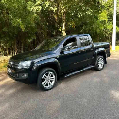 VOLKSWAGEN-AMAROK-2.0 HIGHLINE 4X4 CD 16V TURBO INTERCOOLER DIESEL 4P AUTOMÁTICO VOLKSWAGEN-AMAROK-2013
