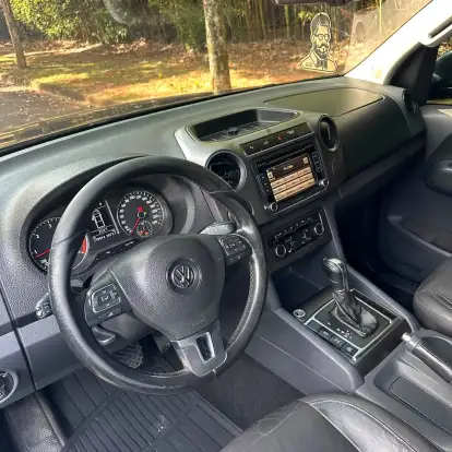 VOLKSWAGEN-AMAROK-2013