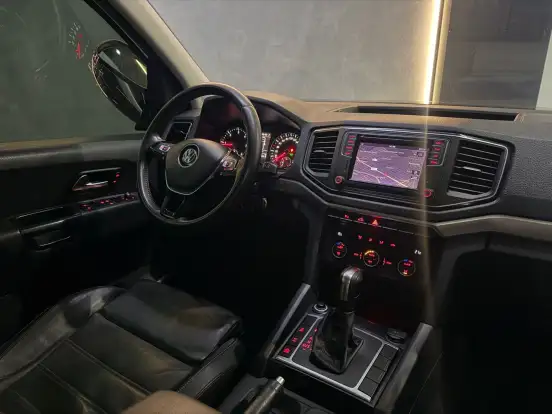 VOLKSWAGEN-AMAROK-2019