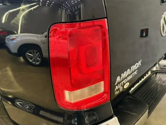 VOLKSWAGEN-AMAROK-2015
