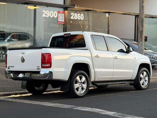 VOLKSWAGEN-AMAROK-2013